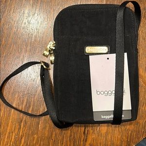 Baggalini black purse